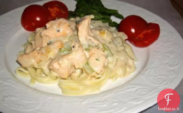 Salmone cremoso su pasta