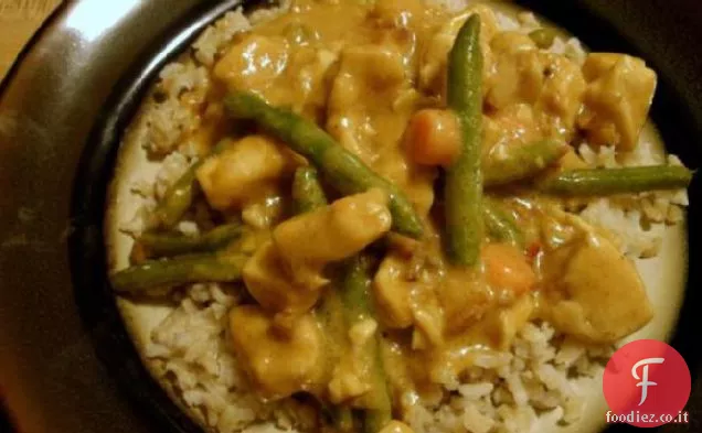 Pollo di arachidi cremoso