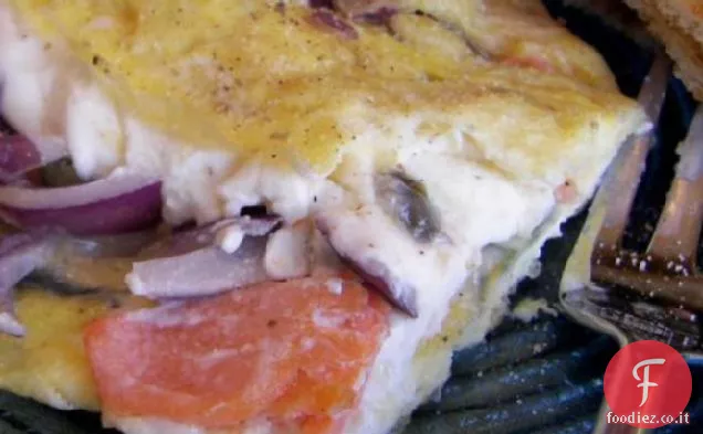 Frittata di Salmone affumicato con cipolle rosse e capperi