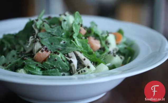 Insalata di rucola con pollo arrosto, quinoa nera e limone-tah