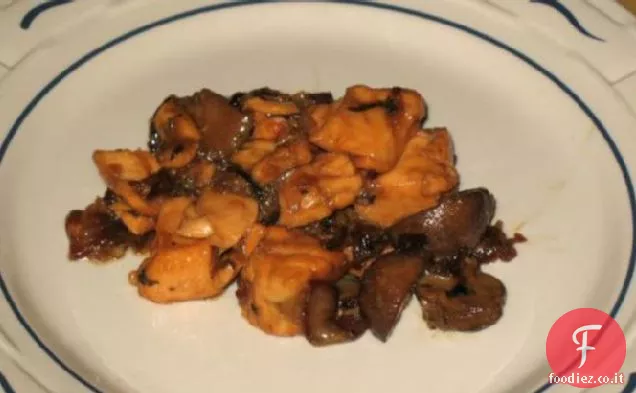 Funghi di salmone di Acadia Saltati in padella