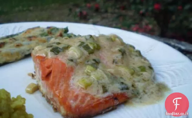 Salmone con salsa di senape al vino