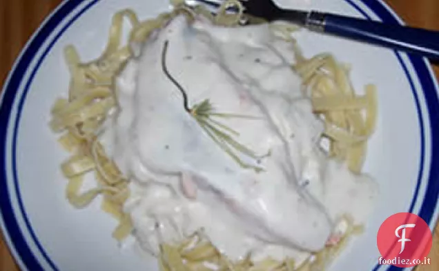 Salmone con Salsa al Vino Bianco e Fettuccine