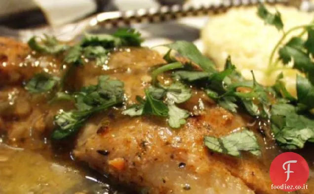 Pesce annerito con Salsa Verde (basso contenuto di carboidrati)
