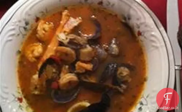 Cioppino di frutti di mare