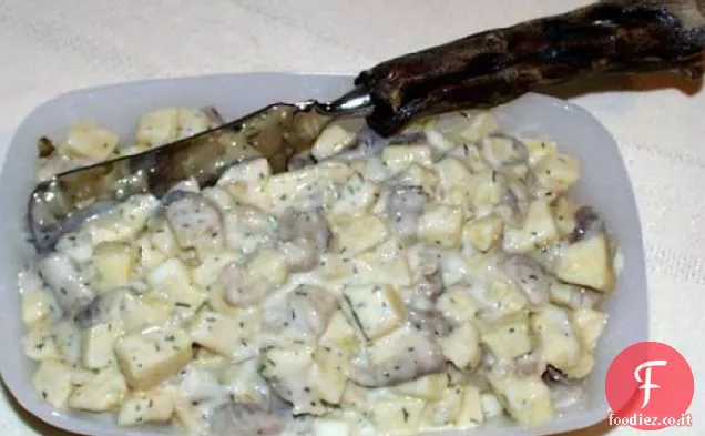 Heringstopf Mit Saurer Sahne (insalata di aringhe con panna acida)
