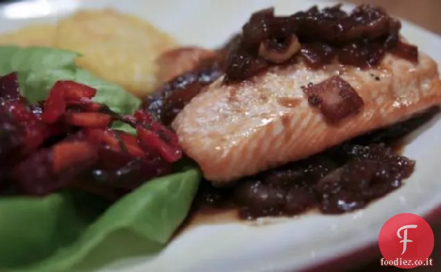 Salmone con cipolla caramellata e salsa di fichi