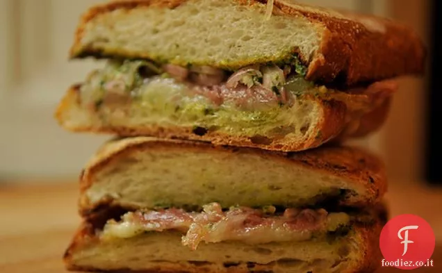Prosciutto e Fontina Panini al Pesto di Rucola