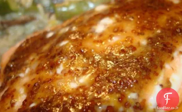 Filetti di salmone glassati con senape dolce
