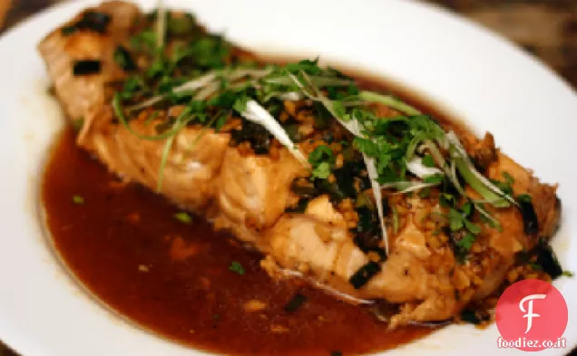 Cena stasera: Salmone al vapore con aglio e zenzero