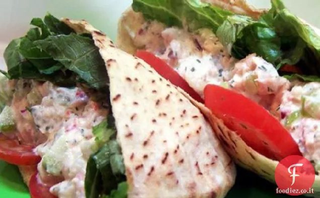 Tasche di pita di salmone all'aneto