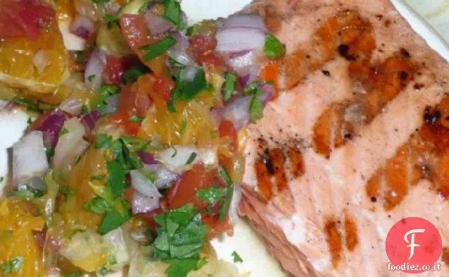 Salmone alla griglia con salsa di agrumi piccante