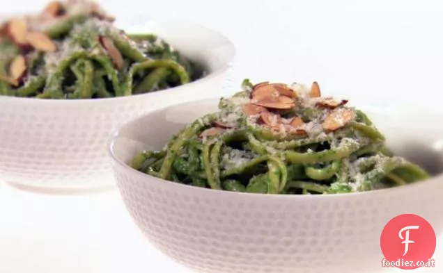 Linguine con Pesto di Avocado e Rucola