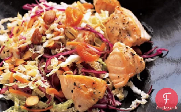 Insalata asiatica con salmone