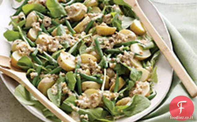 Insalata di rucola, patate e fagiolini con salsa cremosa alle noci