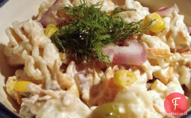 Insalata di pasta di salmone a basso contenuto di grassi