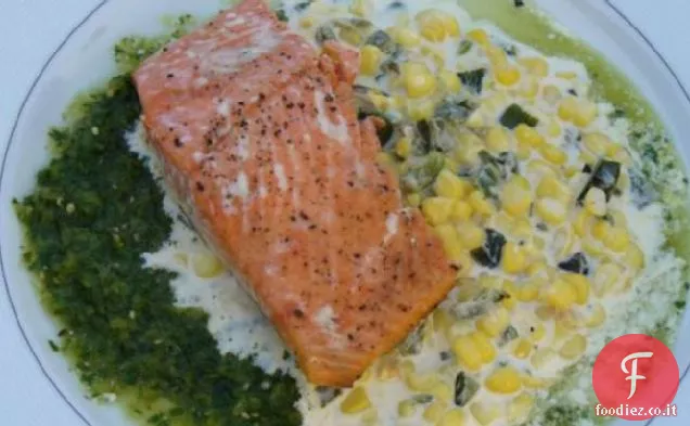 Alaska Salmon W. Tomatillo Salsa, Mais fresco & Poblano Cile