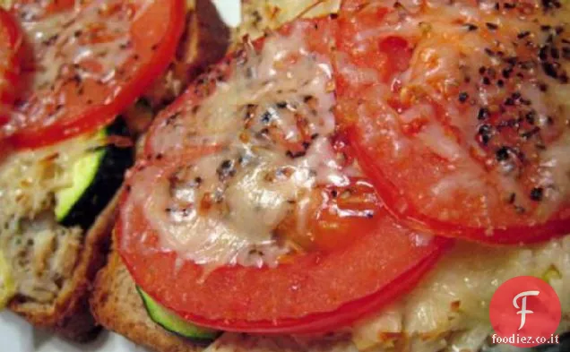 Tonno italiano a basso contenuto di cal e Veggie Melt