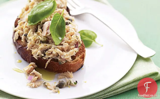 Panino al tonno a faccia aperta