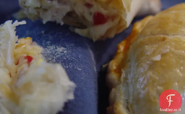 Empanadillas di tonno e formaggio di capra