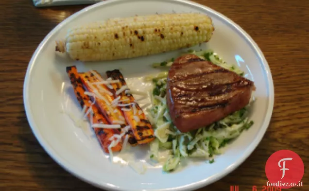 Bistecche di tonno al pepe scottate