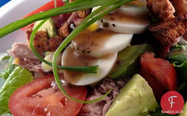 Casseruola di frutti di mare o deliziosa casseruola di tonno