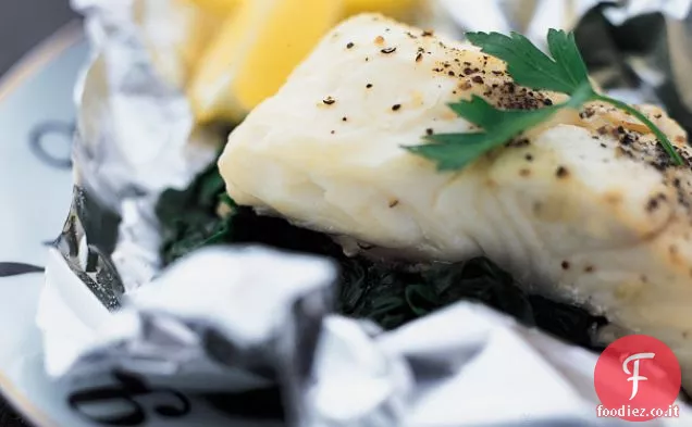 Branzino al cartoccio con spinaci
