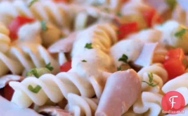 Insalata di pasta cremosa con Tonno e verdure (a basso contenuto di grassi)