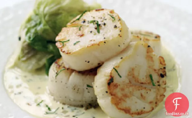 Capesante con crema di Dragoncello e lattuga al burro appassito