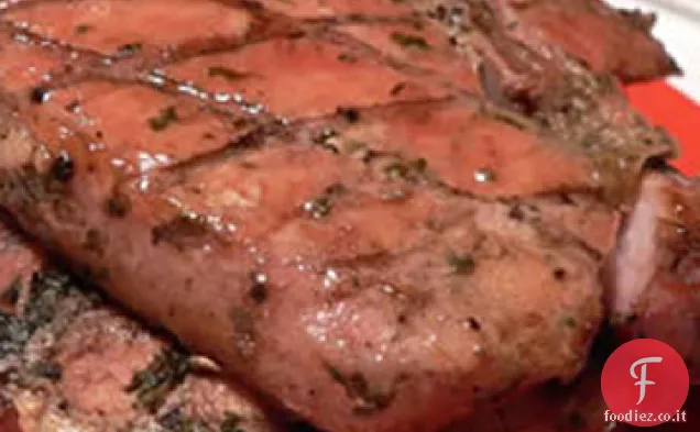 Succulente braciole di maiale alla griglia Hickory