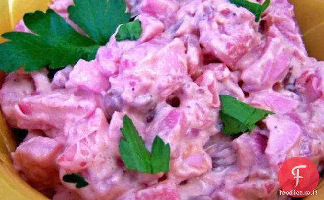 Insalata di patate e barbabietole