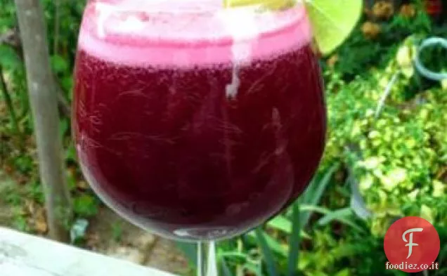 In qualsiasi momento dell'anno Primavera Succo pulito