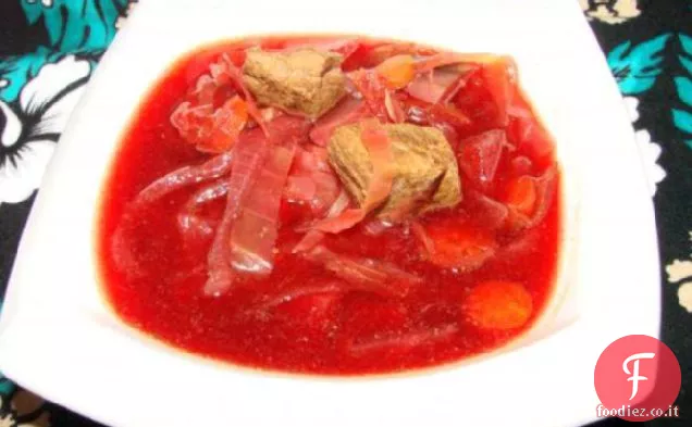 Zuppa di manzo, barbabietola e cavolo (pentola di coccio e Ww)