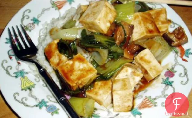 Verdure al vapore con tofu e salsa aromatizzata di ostriche