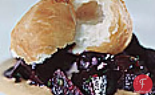 Insalata di Barbabietole con Burro di Mandorle e Gorgonzola Bomboloni