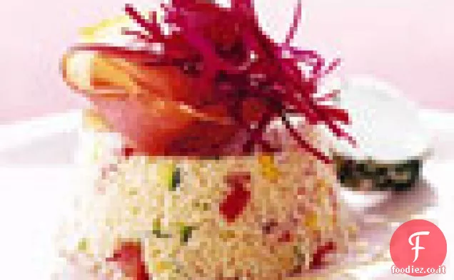 Couscous vegetale, formaggio di capra e barbabietole