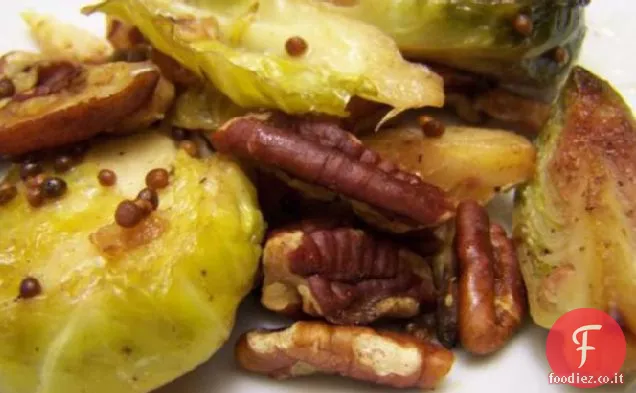 Insalata di cavoletti di Bruxelles e noci pecan
