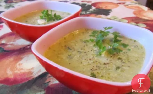 Crema di Bruxelles Germoglio Zuppa di aglio arrosto