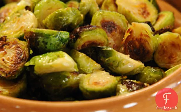 Cavoletti di Bruxelles arrostiti con salsa di burro all'arancia