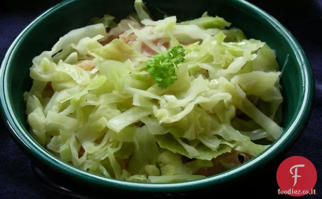 Insalata di cavolo vegana sana