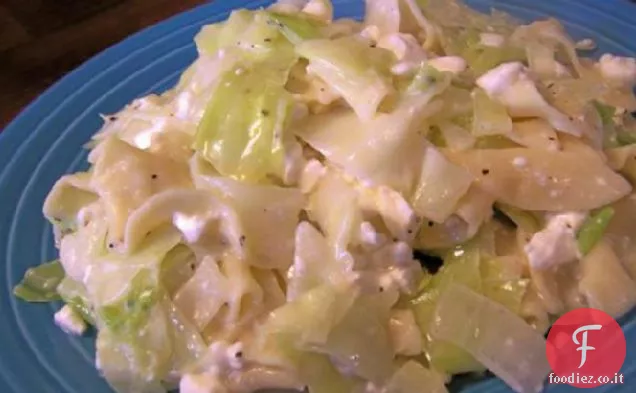 Cavolo e tagliatelle in stile polacco