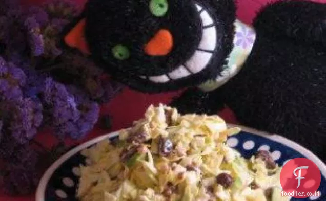 Insalata di mele e uva passa