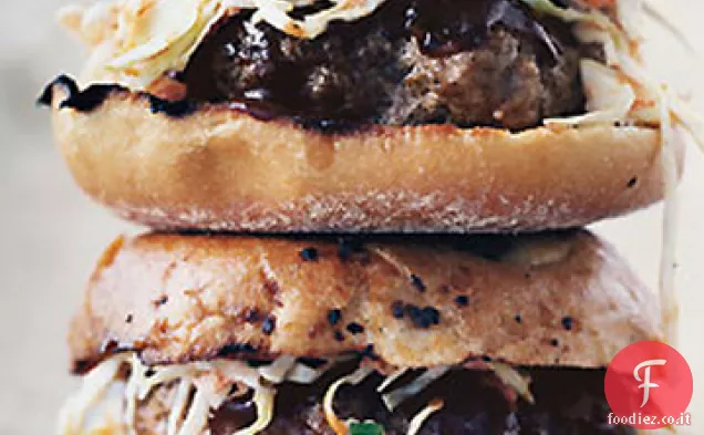 Hamburger di maiale alla brace con Slaw