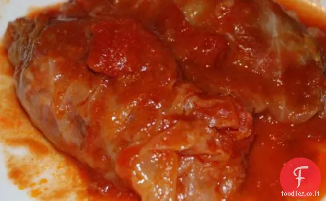 Involtini di cavolo ripieni con salsa agrodolce