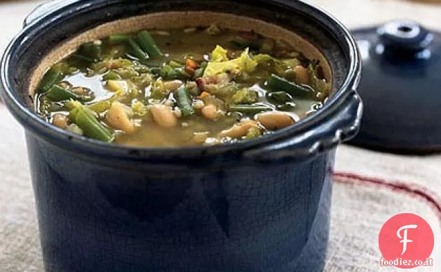 Minestrone abbondante con Orzo, Salvia e fagioli