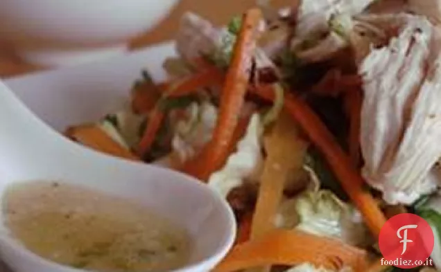 Insalata di pollo vietnamita