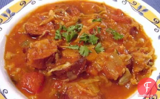 Abbondante stufato di Kielbasa