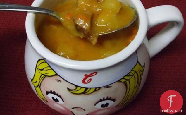 Zuppa di cavolo di patate con prosciutto