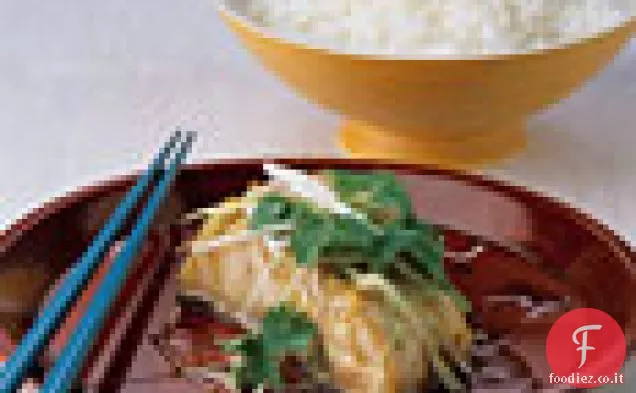 Spigola a righe al vapore con zenzero e scalogno