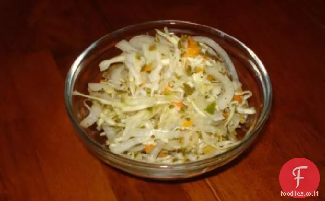Curtido (insalata di cavolo sottaceto salvadoregna)